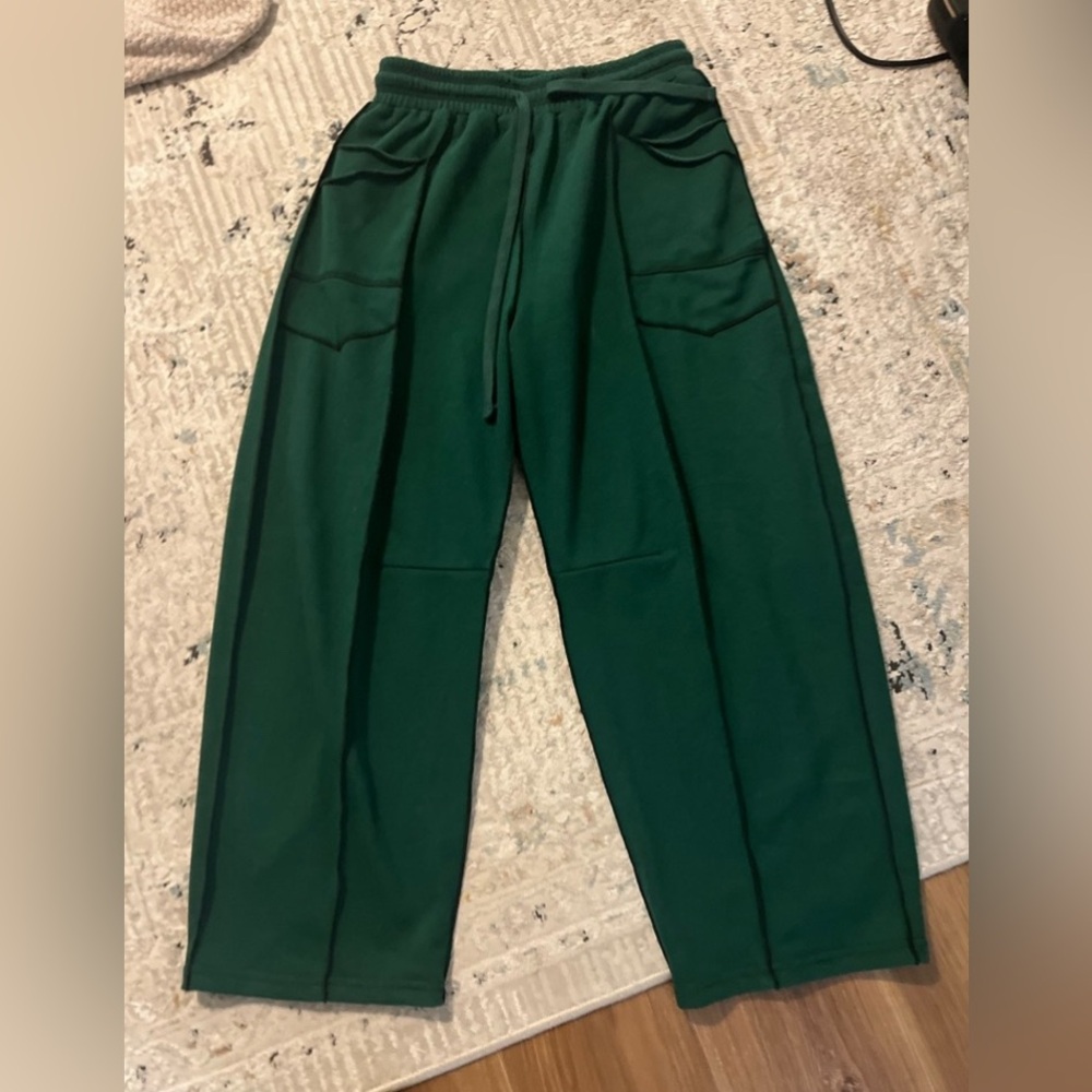 Barrel Sweat Pants. Wide leg, High waisted elastic waist with drawstring - Picture 7 of 8